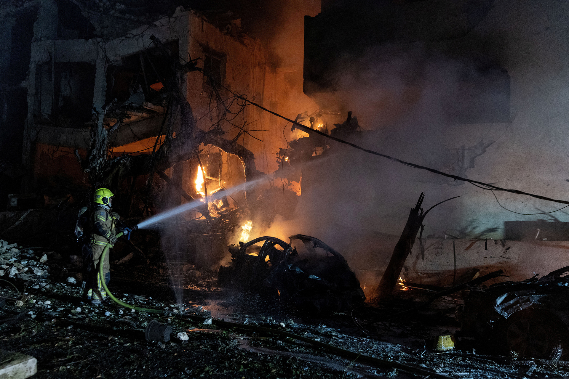 الحرب على إيران مباشر.. ترمب يتحدث عن اقتراب الحرب من نهايتها وإيران تشترط وقف الهجمات