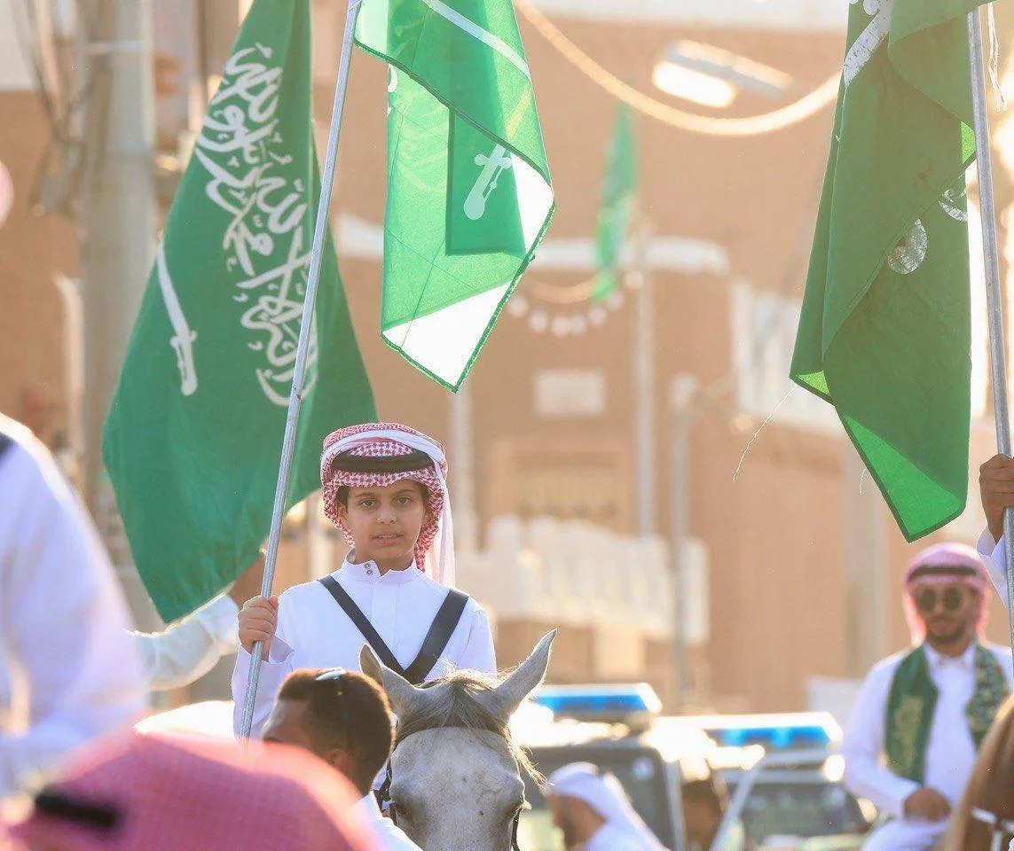 البشت والسيف عنوان احتفالات الرياضة السعودية بـيوم الوطن