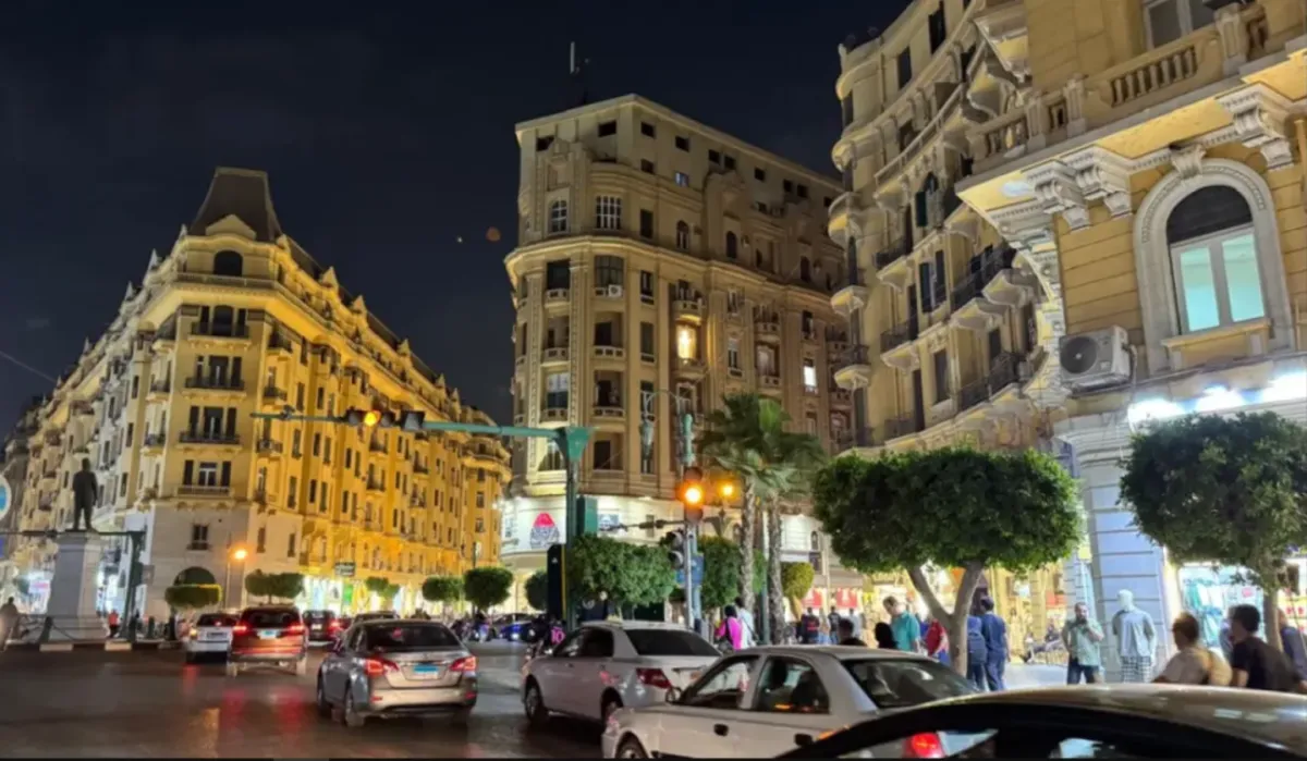 بعد رفع الفائدة... كيف تتغير أولويات الشراء والادخار لدى المصريين