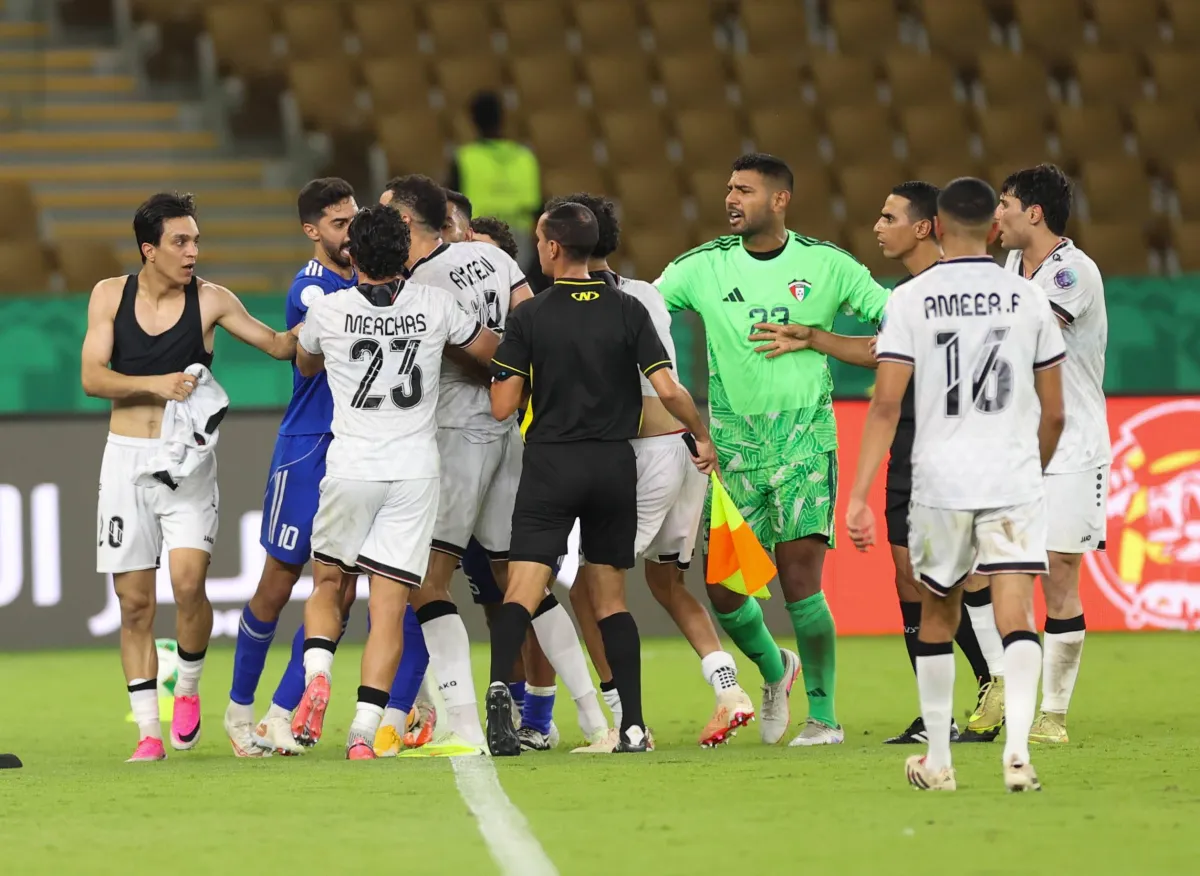 مدرب الكويت: حزين... وضعف التركيز سبب خسارتنا