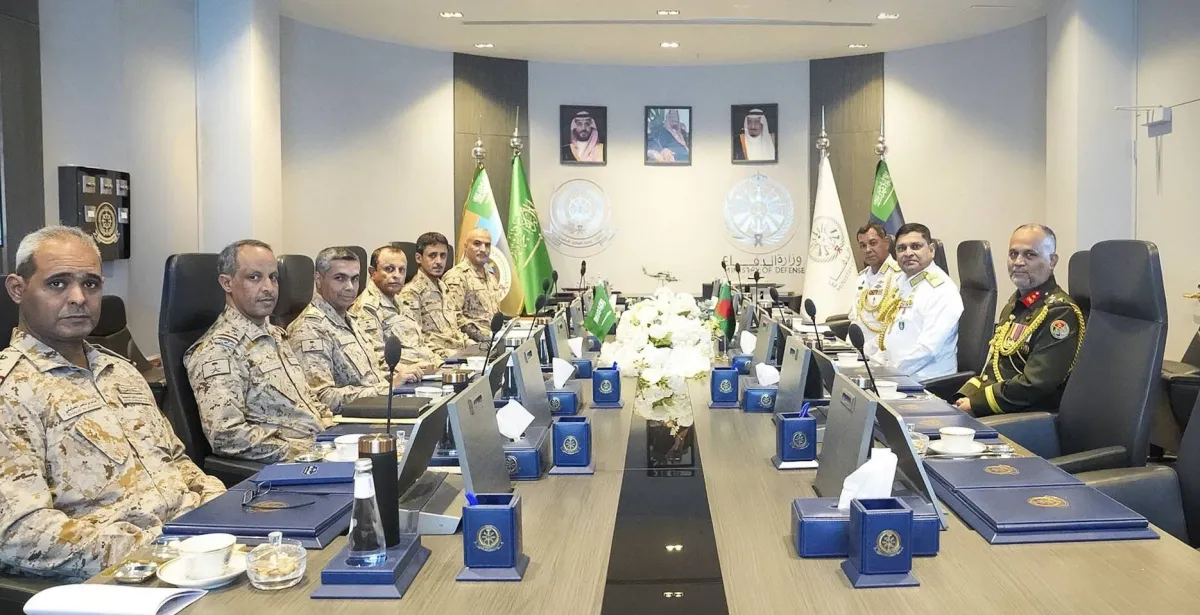 السعودية وبنغلاديش تبحثان أمن الملاحة وأوجه التعاون العسكري