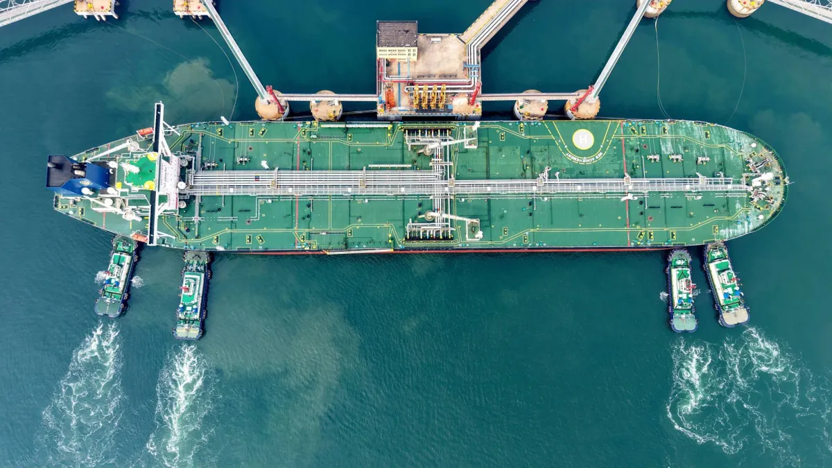 صدمة النفط تضرب آسيا: كيف تتعامل الدول مع ارتفاع الأسعار