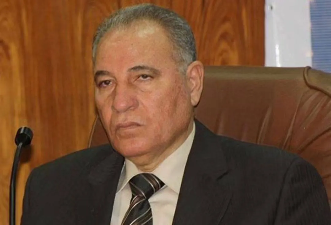 مصر: رحيل الزند يسترجع معارك القضاء والإخوان خلال حكم مرسي