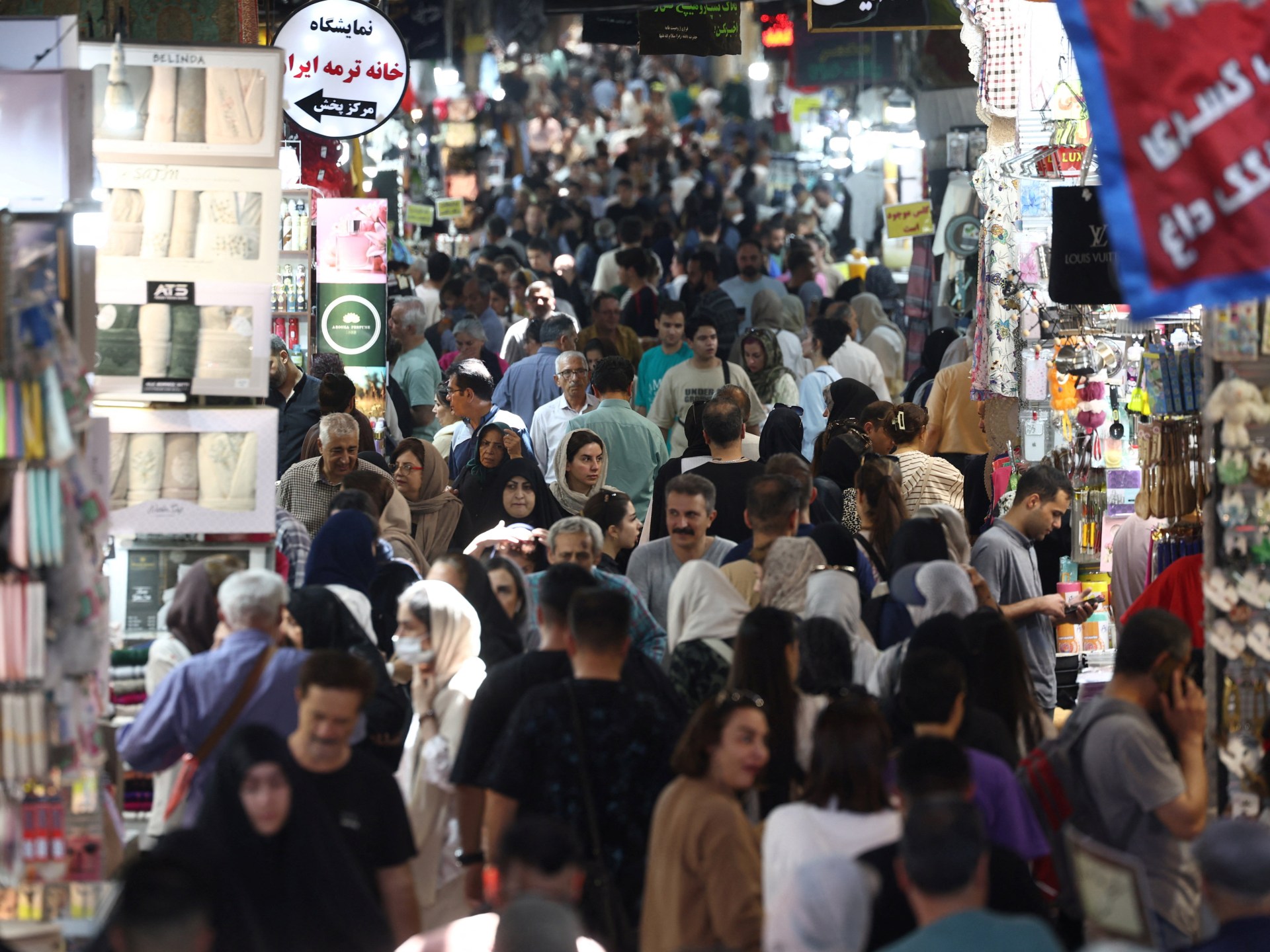 إيران مباشر.. مباحثات عمانية إيرانية بشأن هرمز وطهران تتعهد بإفشال العقوبات