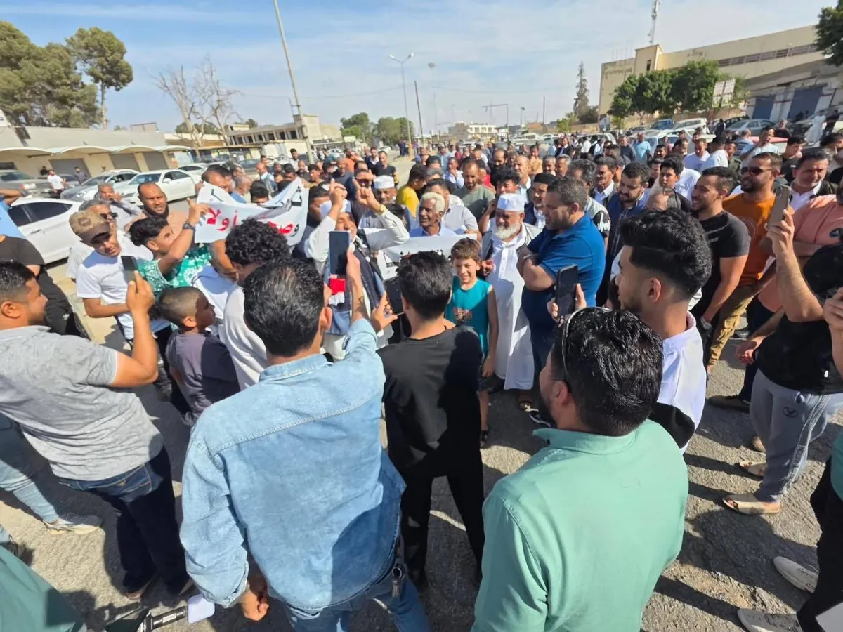 مظاهرات في مدن بغرب ليبيا للمطالبة برحيل حكومة الدبيبة020 مظاهرات في مدن بغرب ليبيا للمطالبة برحيل حكومة الدبيبة