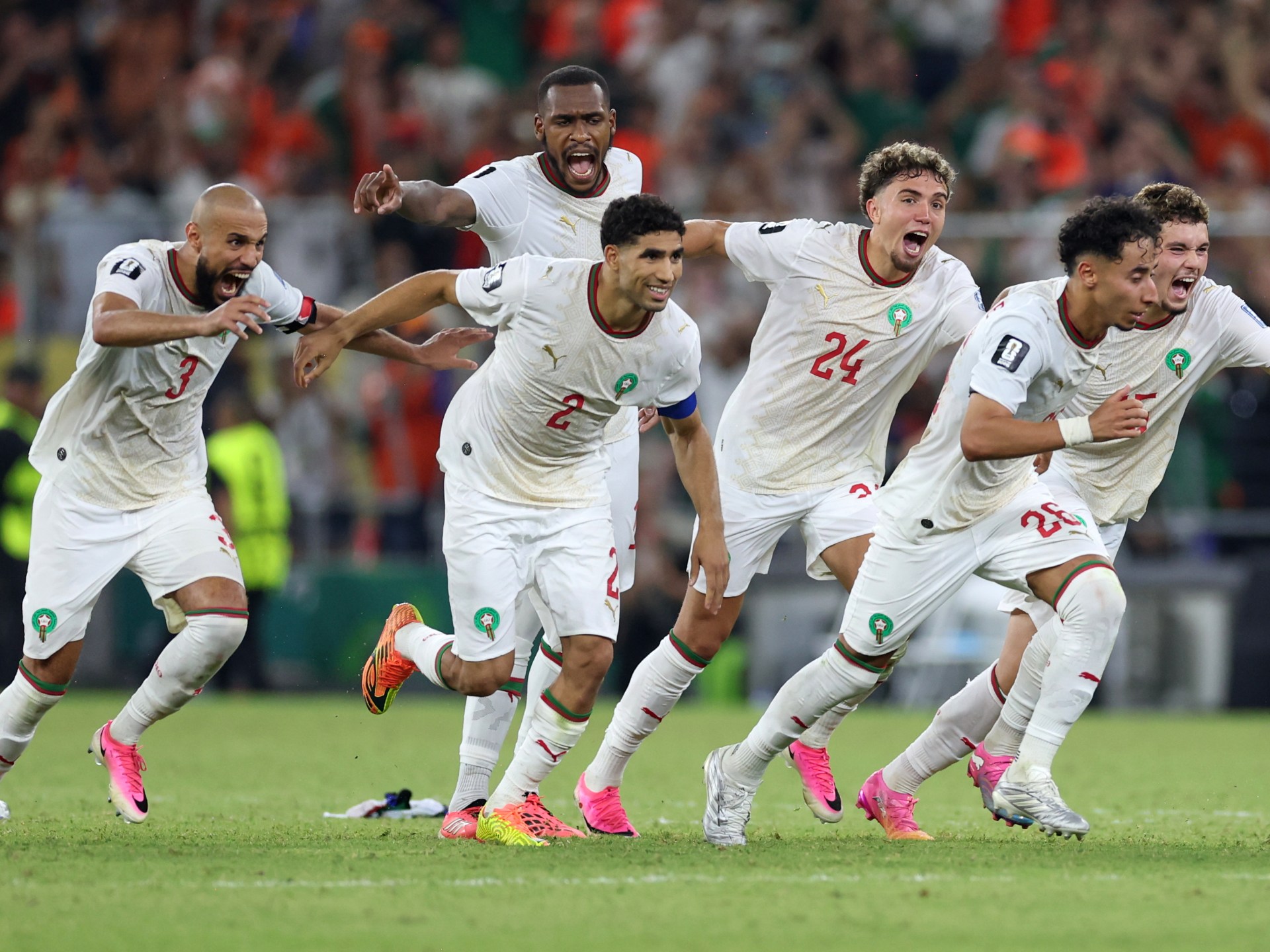 حكيمي: أظهرنا هوية المغرب.. وبوعدي: لم لا نفوز بكأس العالم