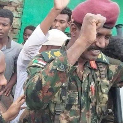 شاهد بالفيديو.. قائد درع الشمال كيكل يدخل سندس ويقترب من جبل أولياء ويرسل التهديد الأخير للدعامة: لو ما طلعتوا قبل الساعة 5 بنفطر بيكم020 شاهد بالفيديو.. قائد درع الشمال كيكل يدخل سندس ويقترب من جبل أولياء ويرسل التهديد الأخير للدعامة: لو ما طلعتوا قبل الساعة 5 بنفطر بيكم
