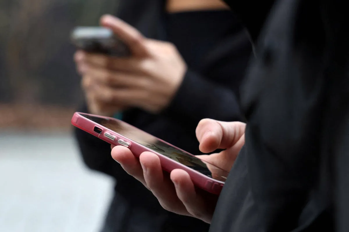 تطوير أداة مدعومة بالذكاء الاصطناعي تخترق الهواتف دون الحاجة لأي نقرة