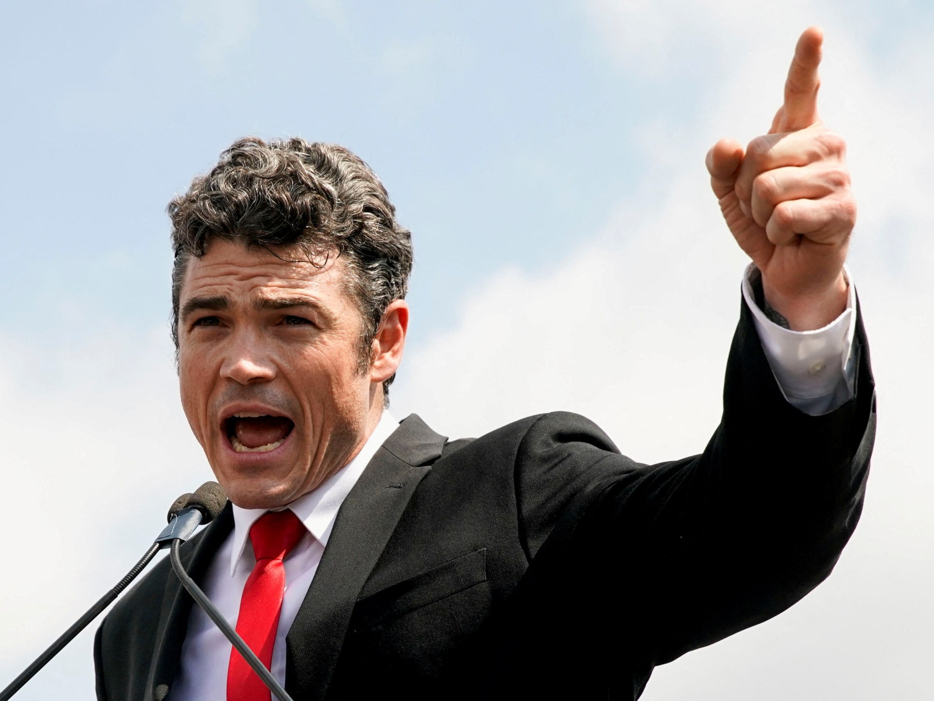 حرب إيران تكشف تصدعا داخل إدارة ترمب