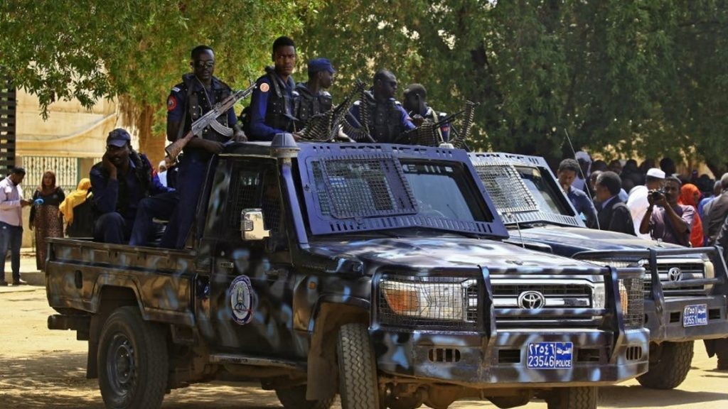 الأمن يداهم مقر حزب في السودان..ماذا يجري
