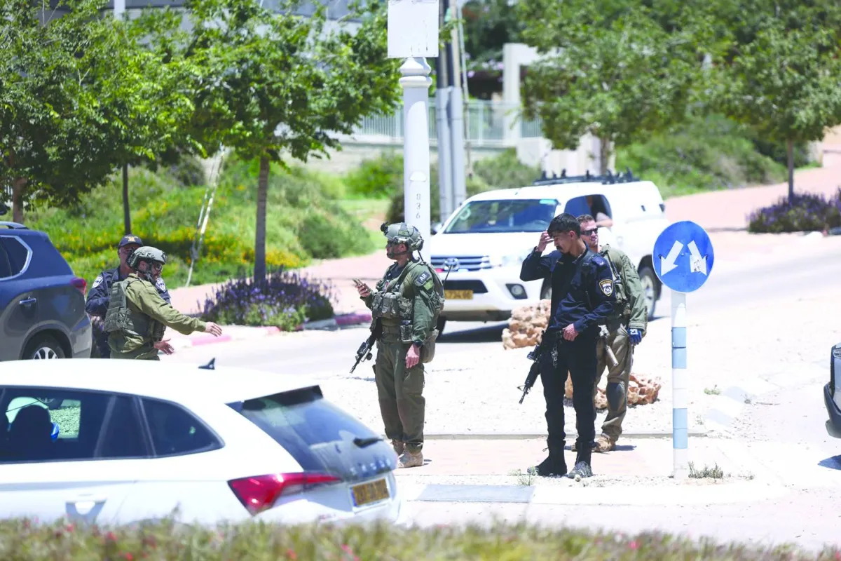 الجيش الإسرائيلي يعلن قتل شخصين قرب مستوطنة في الضفة الغربية