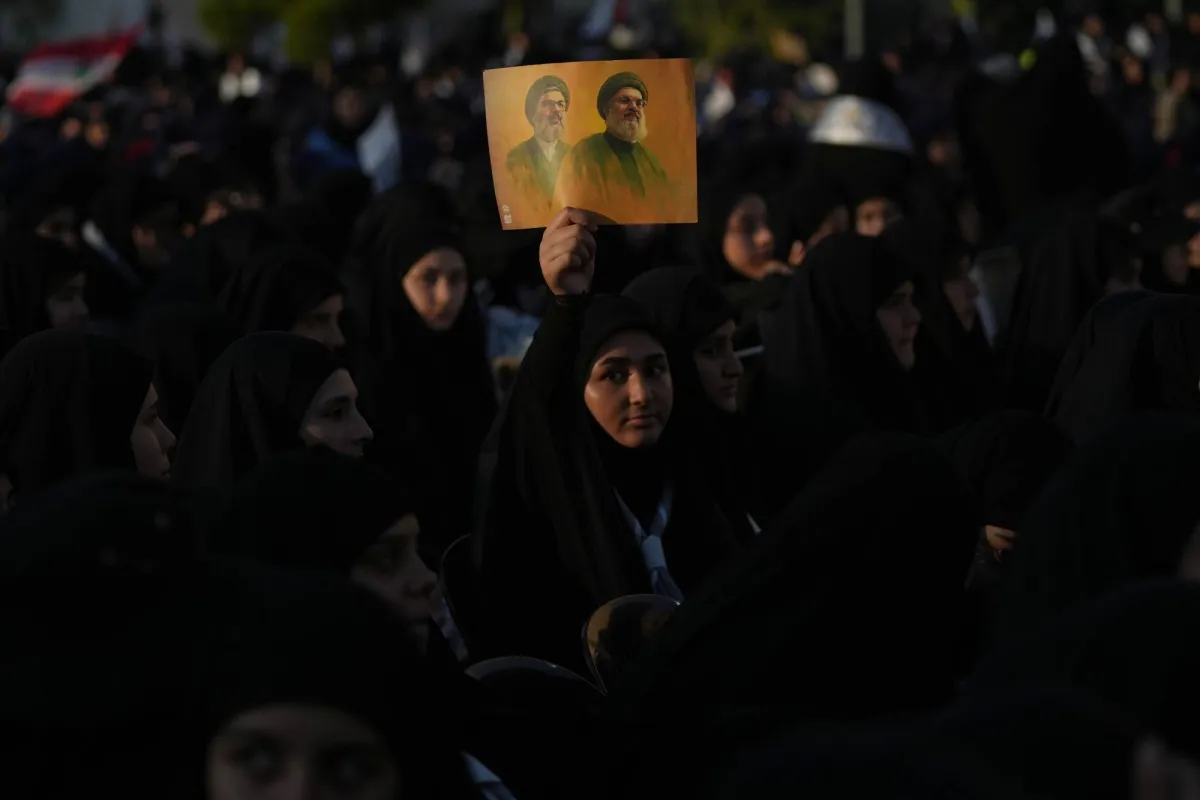 بري مصر على عدم نقل الخلاف حول متفجرات حزب الله إلى الشارع
