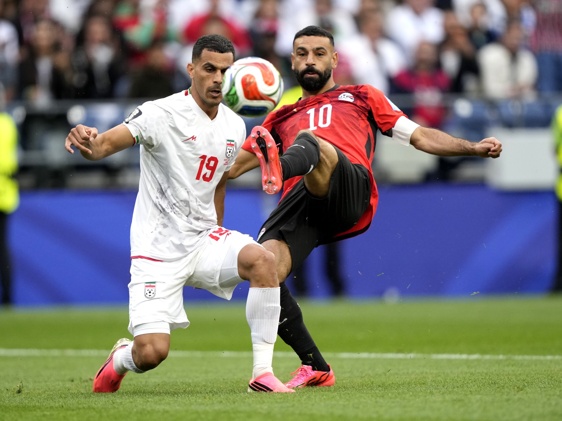 منتخب مصر يعلن تفاصيل إصابة محمد صلاح وموقفه من المشاركة ضد أستراليا بالمونديال