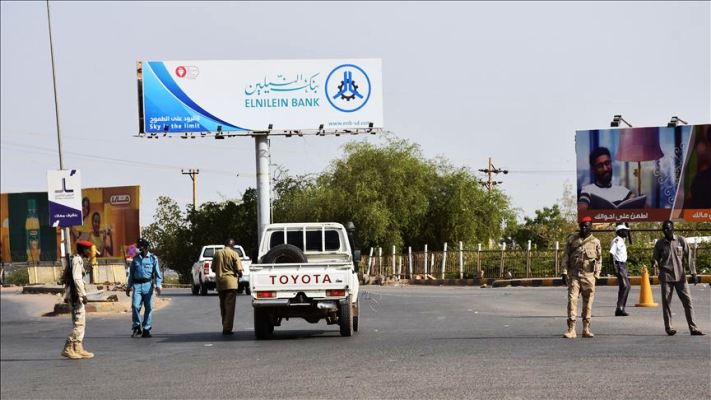 الشرطة توضح كواليس إلغاء حظر التجول في الخرطوم