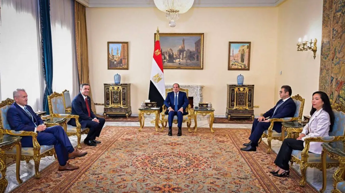 السيسي يستقبل مدير سي آي إيه ويؤكد رفض مصر لأي اعتداء على الدول العربية