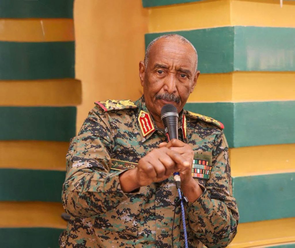 البرهان: لا وجود لحلولوسطية أو رمادية لأزمة السودان