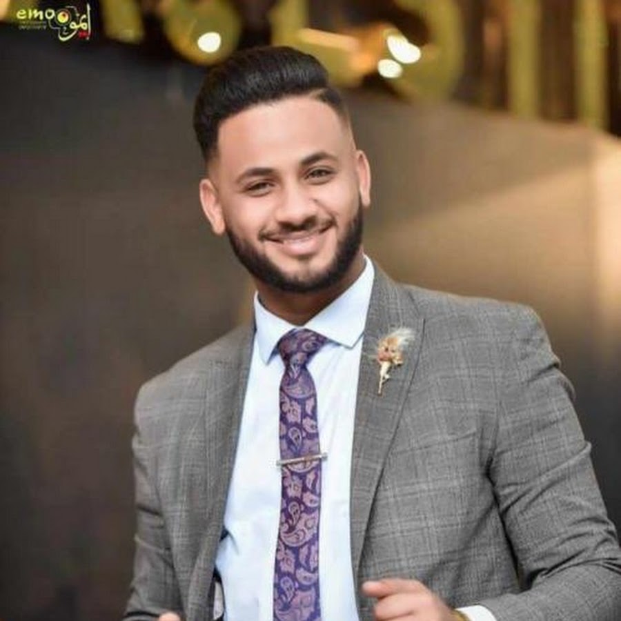 شاهد بالفيديو.. الفنان عثمان بشة يسخر من نفسه بعد وصوله قاعة الفرح بالقاهرة مبكرا قبل أهل الفرح والمعازيم: لمن تجي بدري وتغني للكراسي020 شاهد بالفيديو.. الفنان عثمان بشة يسخر من نفسه بعد وصوله قاعة الفرح بالقاهرة مبكرا قبل أهل الفرح والمعازيم: لمن تجي بدري وتغني للكراسي