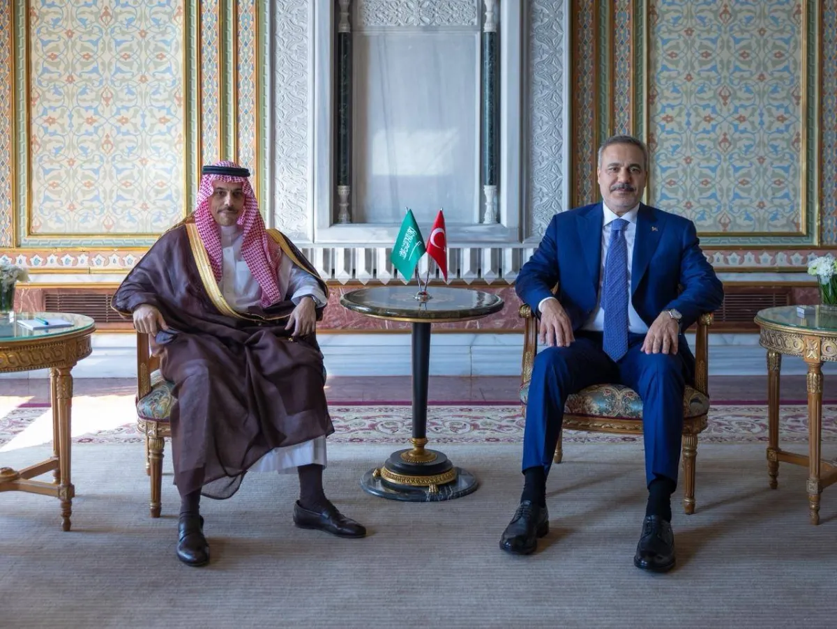 وزيرا خارجية السعودية وتركيا يبحثان تعزيز العلاقات وأمن المنطقة
