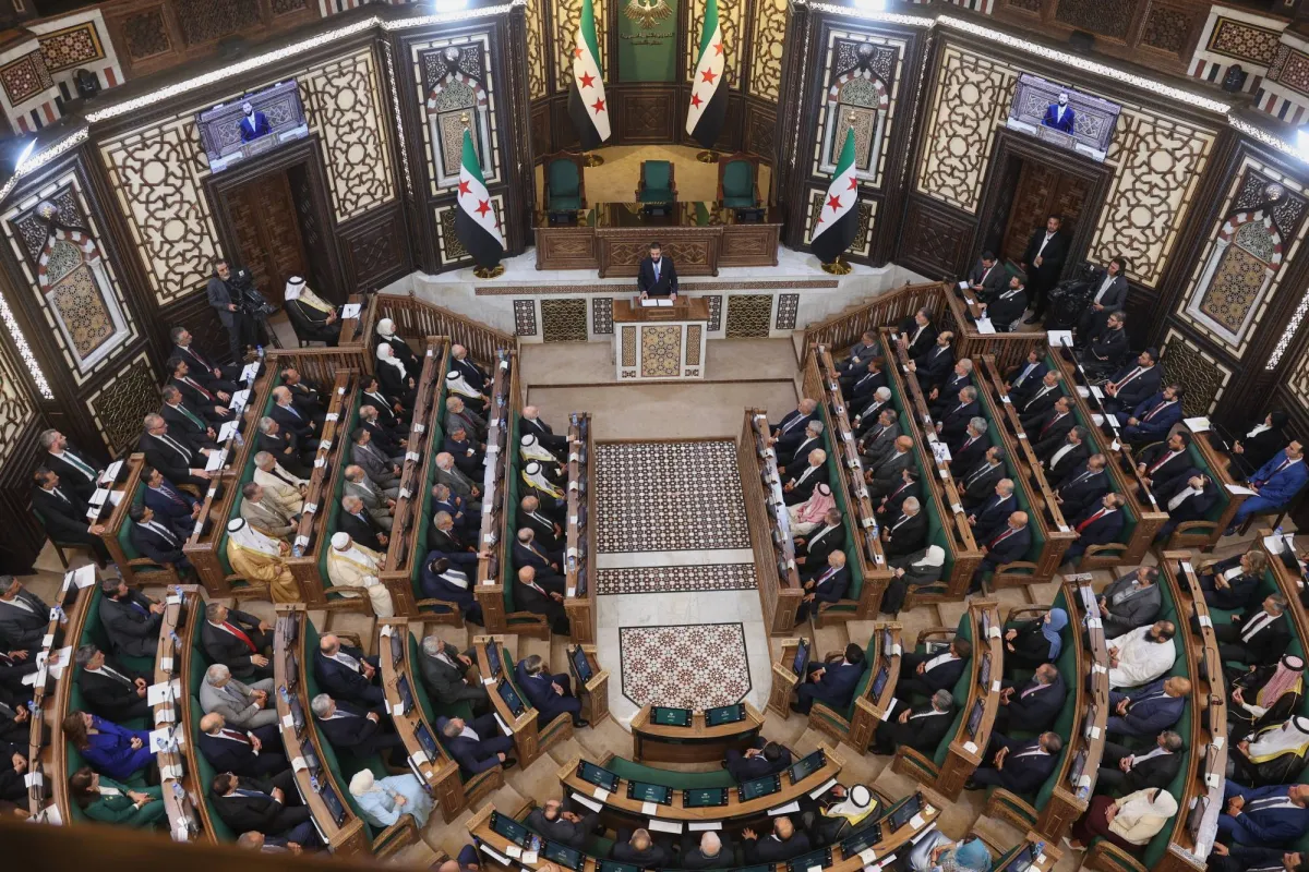 مجلس الشعب السوري لتسريع آلية التشريع وإنهاء فوضى المؤسسات