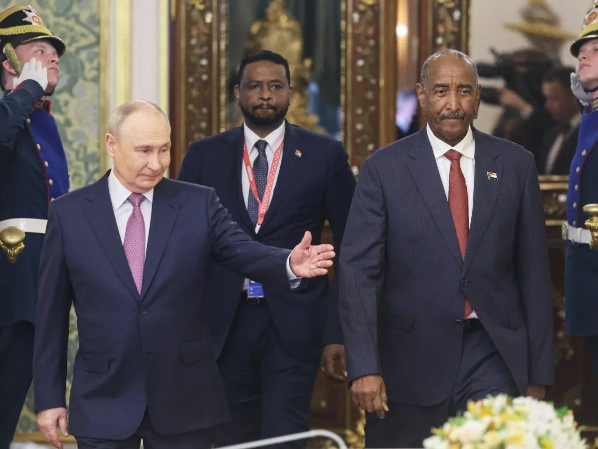 بوتين يعرض مساعدة البرهان لإنهاء الحرب