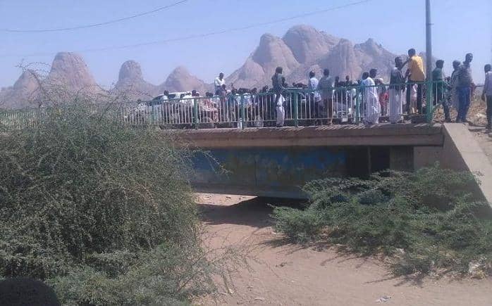 غضب القاش.. ماذا هناك  