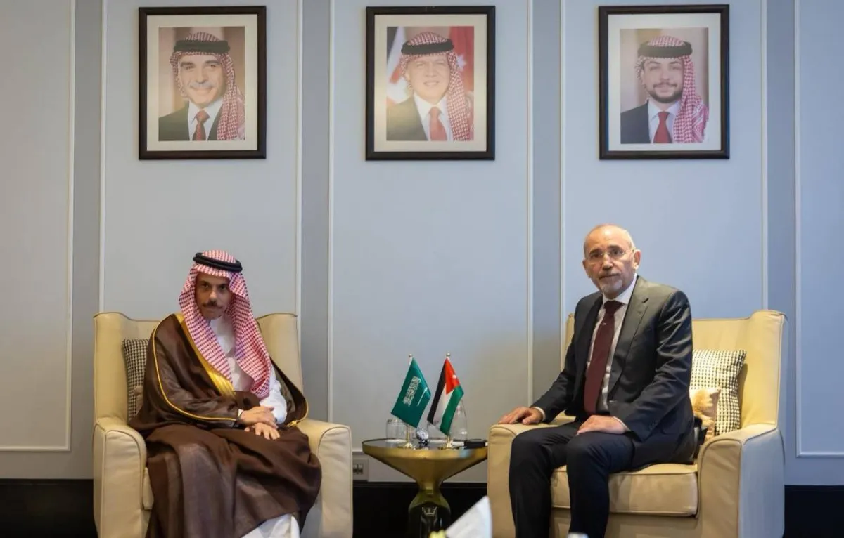 وزيرا خارجية السعودية والأردن يبحثان التطورات بالمنطقة