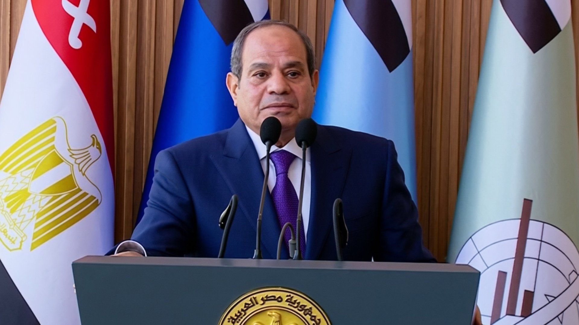 السيسي يتعهد بالدفاع عن السعودية وجلسة برلمانية طارئة لمنحه التفويض