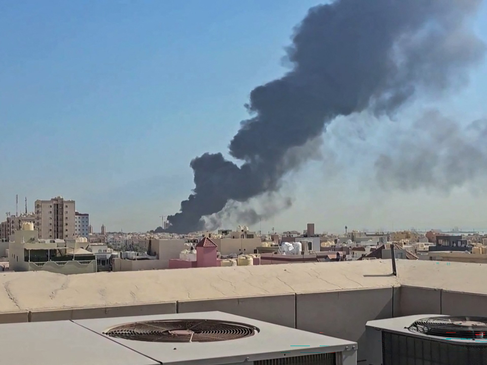 إيران.. انفجارات بمدن إيرانية وهجمات على الأردن والكويت والبحرين