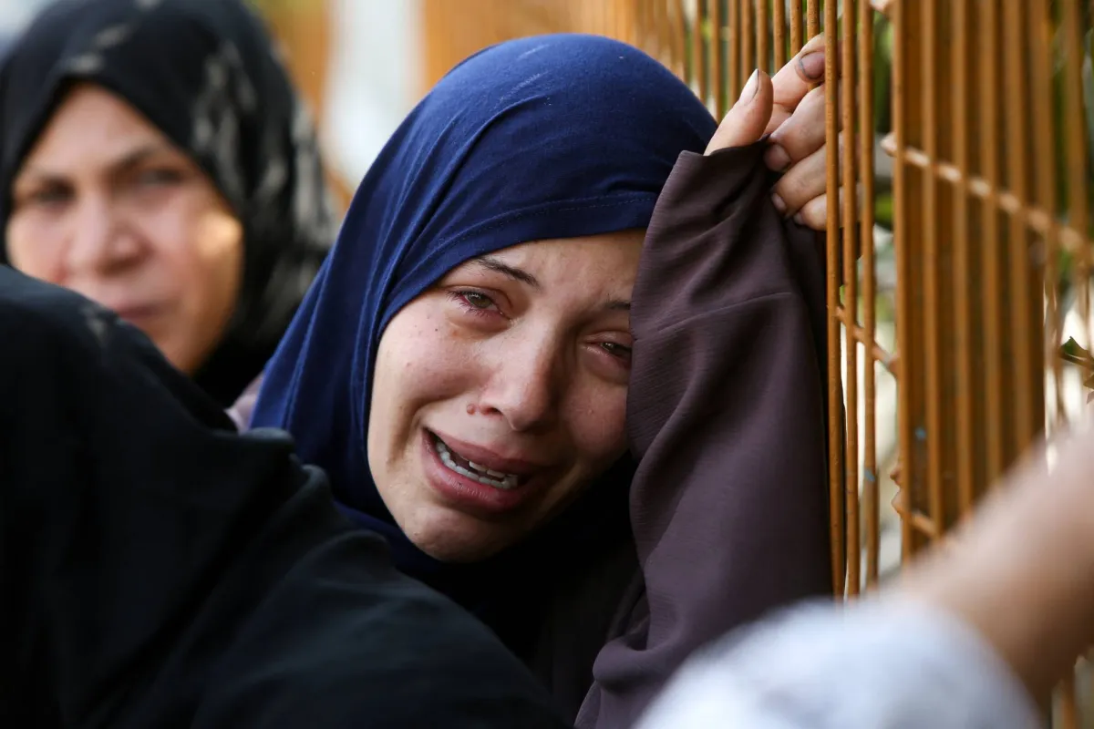 مقتل 31 فلسطينيا في غارة إسرائيلية على نقطة لتوزيع المساعدات برفح020 مقتل 31 فلسطينيا في غارة إسرائيلية على نقطة لتوزيع المساعدات برفح