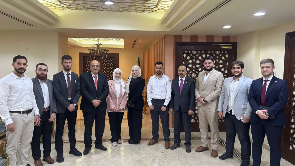 سوريا تتحرك لحل أزمات طلابها في مصر