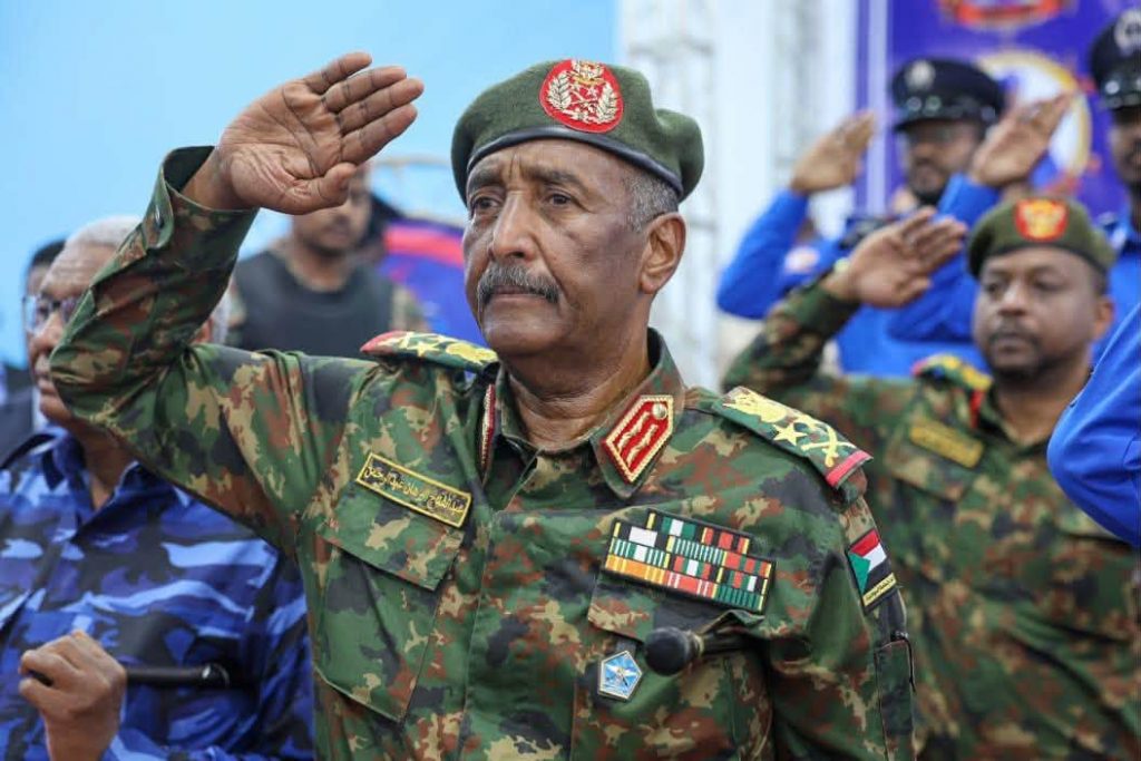 البرهان يرد على فرض عقوبات على السودان