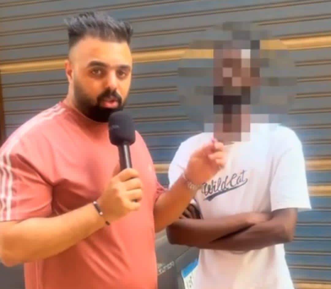 شاهد بالفيديو.. كشف عن معاناته وطلب المساعدة.. شاب سوداني بالقاهرة يعيش في الشارع بعد أن قامت زوجته بطرده من المنزل وحظر رقم هاتفه بسبب عدم مقدرته على دفع إيجار الشقة020 شاهد بالفيديو.. كشف عن معاناته وطلب المساعدة.. شاب سوداني بالقاهرة يعيش في الشارع بعد أن قامت زوجته بطرده من المنزل وحظر رقم هاتفه بسبب عدم مقدرته على دفع إيجار الشقة