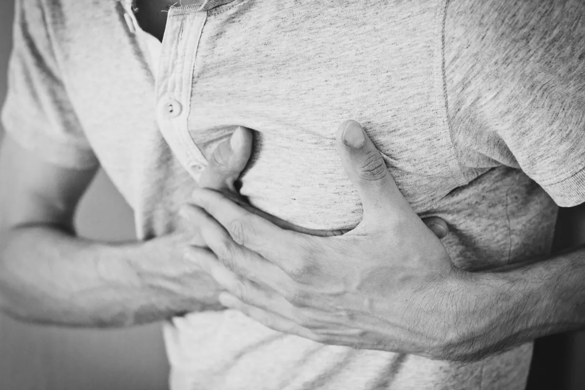 تعرف على الفرق بين ألم القلب وألم العضلات