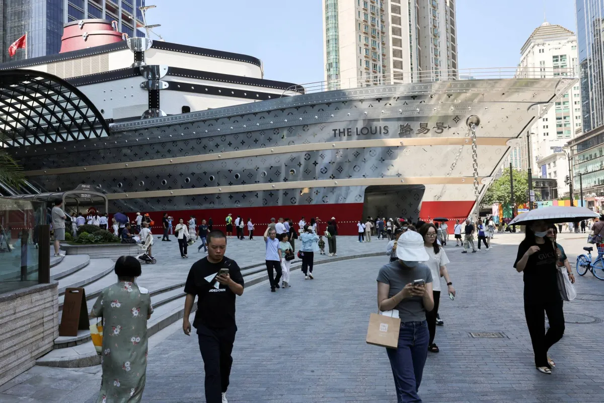 ضرائب الصين تضاعف أزمة العلامات الفاخرة عالميا