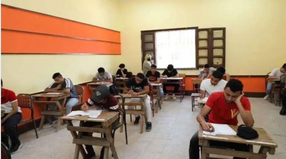 حبس متهمين اثنين في وقائع تسريب امتحانات بـالثانوية المصرية