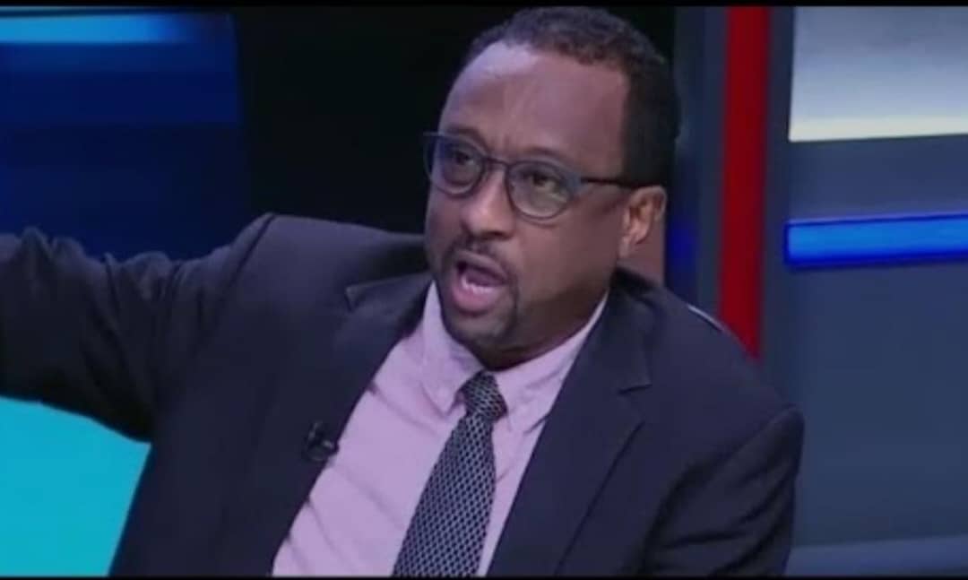 الإمارات تسقط دبلوماسيا.. عندما يغرد السوخوي ساخرا 020 الإمارات تسقط دبلوماسيا.. عندما يغرد السوخوي ساخرا