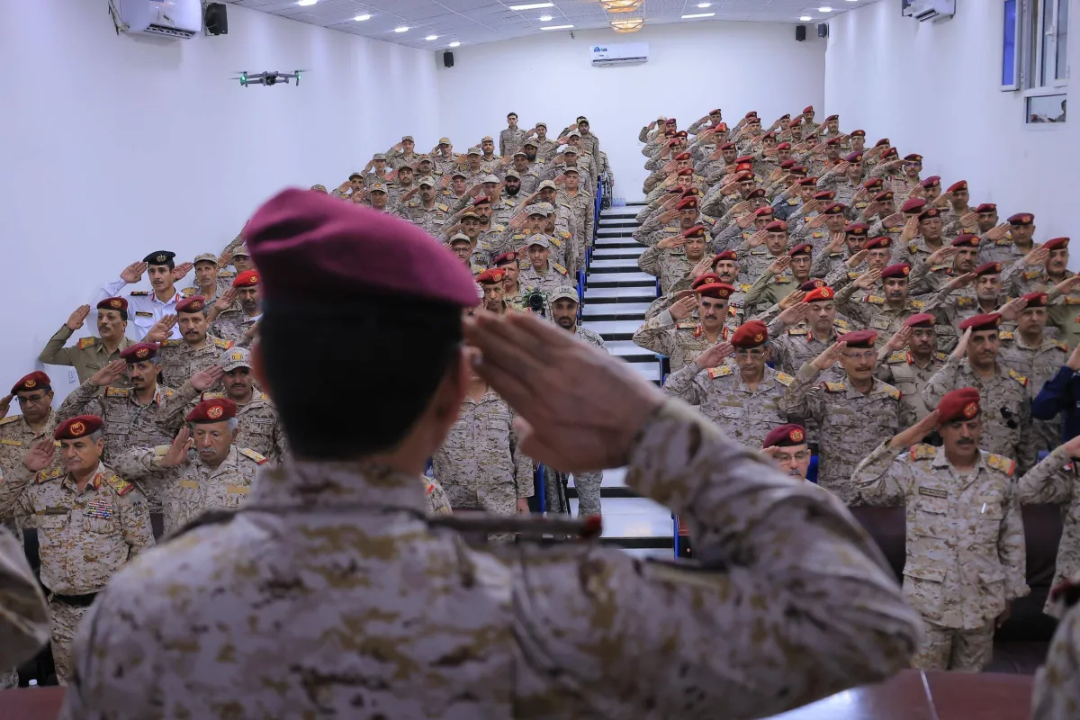 خبراء لـالشرق الأوسط: توسيع الجيش اليمني عمليات الردع يمهد لمعركة واسعة