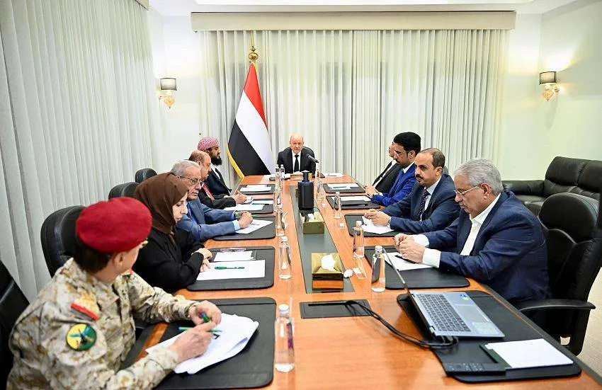 اليمن يرد عسكريا ويتحرك سياسيا ودبلوماسيا لردع الحوثيين
