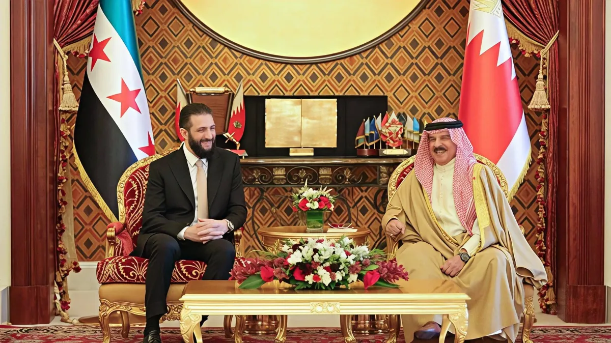 ملك البحرين يناقش مع الشرع سبل دعم أمن سوريا واستقرارها020 ملك البحرين يناقش مع الشرع سبل دعم أمن سوريا واستقرارها