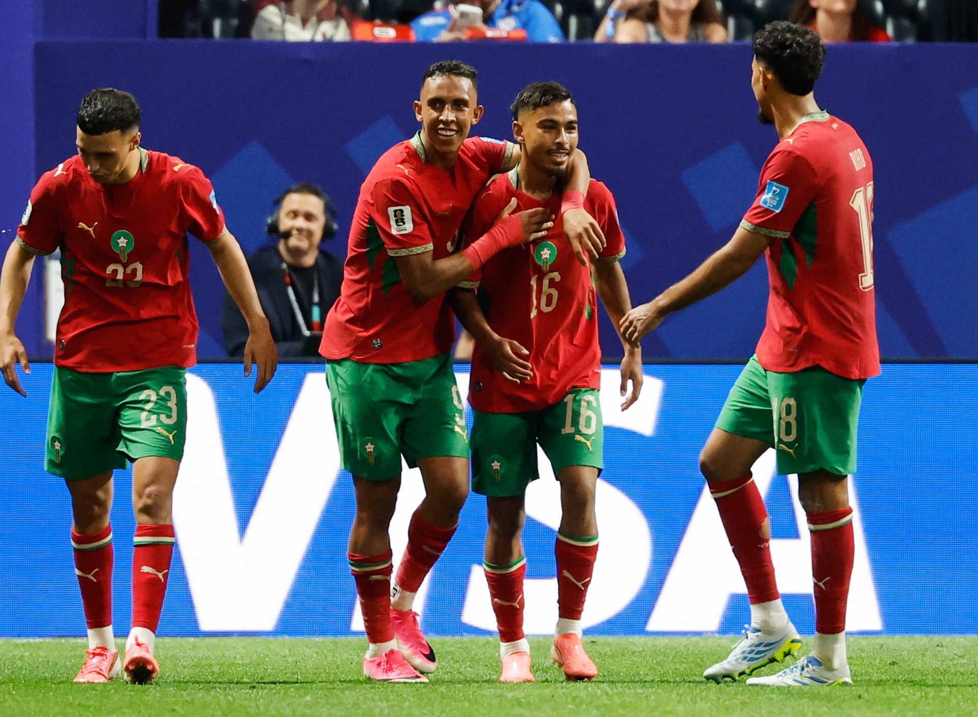 المغرب يتفوق طولا وعرضا على هايتي.. ووهبي مطالب بتعديلات في دور الـ32