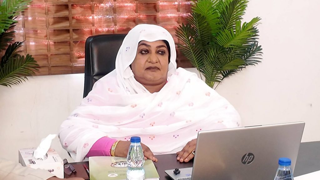 وزيرة الصناعة والتجارة في السودان تصدر قرارا