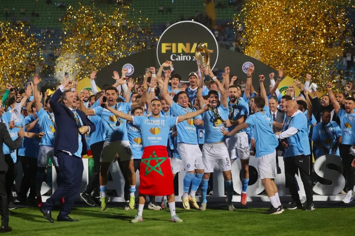 فوز بيراميدز الأفريقي يربك مشاعر مشجعي الكرة المصرية020 فوز بيراميدز الأفريقي يربك مشاعر مشجعي الكرة المصرية