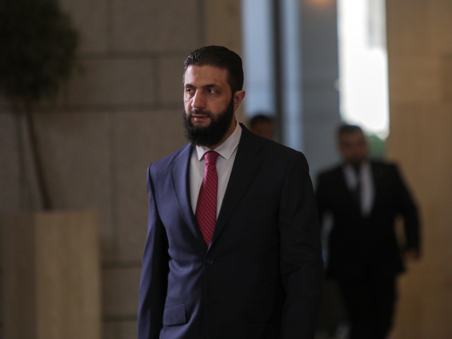 الشرع يبحث في فرنسا اليوم إعادة إعمار سوريا والتعاون الاقتصادي020 الشرع يبحث في فرنسا اليوم إعادة إعمار سوريا والتعاون الاقتصادي