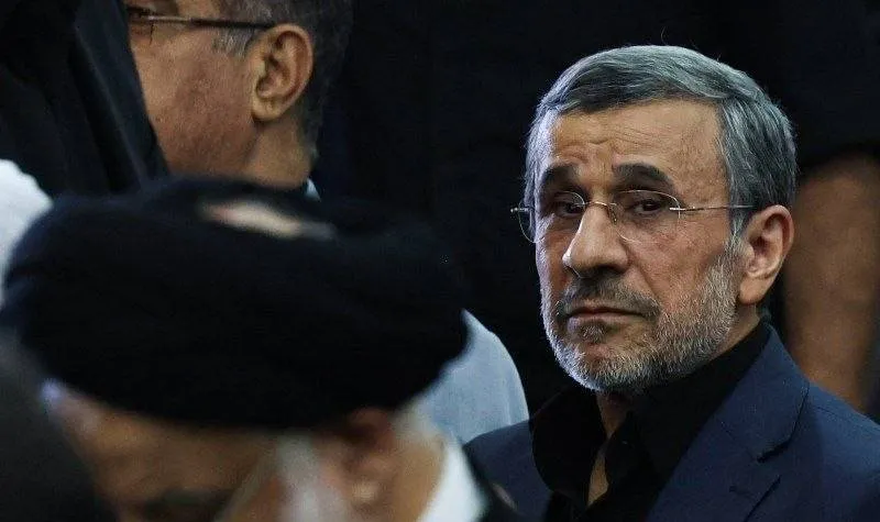 مكتب أحمدي نجاد ينفي صلاته بإسرائيل وينشر صورا لتحركاته في طهران