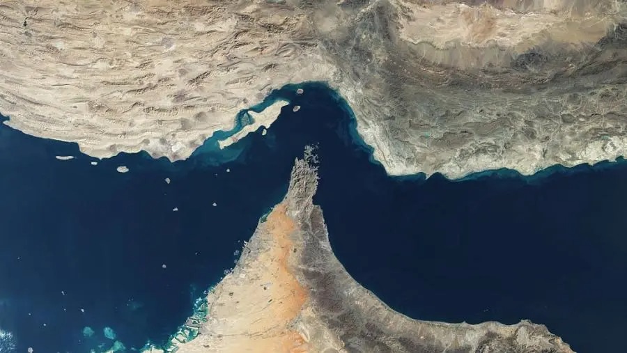 إغلاق مضيق هرمز كليا