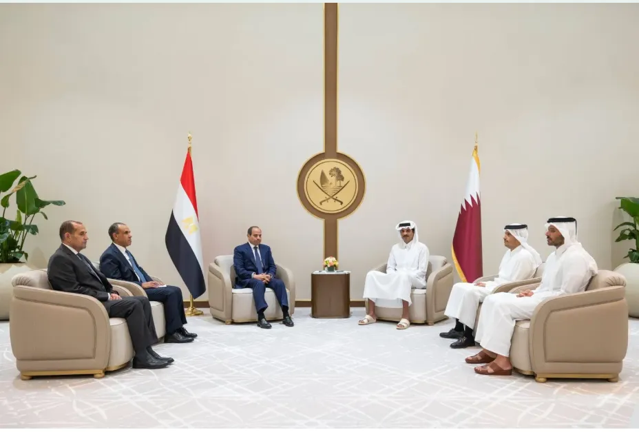 السيسي يعزي أمير قطر بوفاة الشيخ حمد بن خليفة