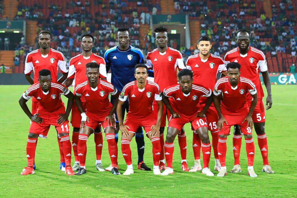 شاهد بالصور والفيديو.. نجم المنتخب السوداني يتزوج من حسناء برومانيا020 شاهد بالصور والفيديو.. نجم المنتخب السوداني يتزوج من حسناء برومانيا