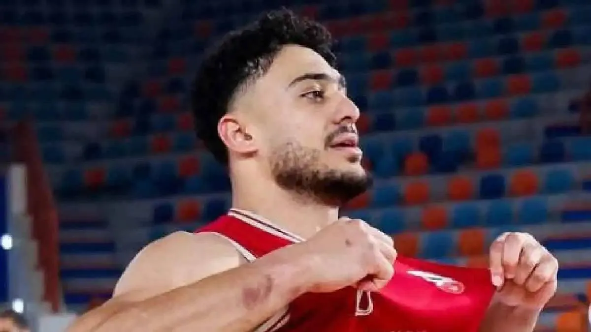الأهلي المصري يوقف لاعب السلة عمرو زهران 6 أشهر ويخصم 50  من عقده