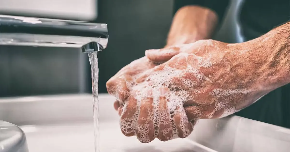 4 أخطاء شائعة في غسل اليدين020 4 أخطاء شائعة في غسل اليدين