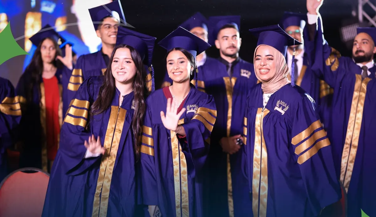 تدبير مصروفات الجامعات الخاصة يرهق ميزانية أسر مصرية